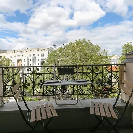 Bright With Lovely Balcony Daire *
